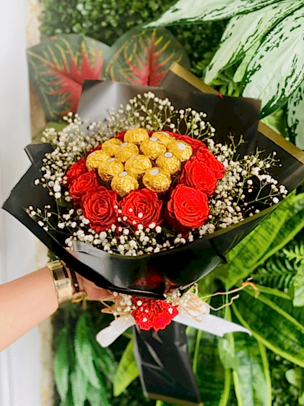  Gaziantep Çiçekçiler - 12 Adet Gül ve Çikolatalı Buket