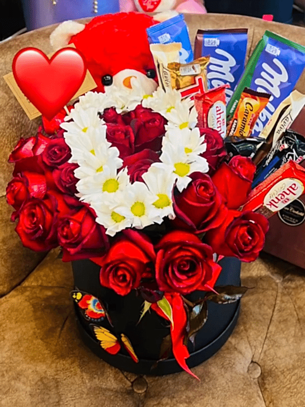  Gaziantep Çiçek Gönder - Sevdiğinin Baş Harfinde Harika Kutu