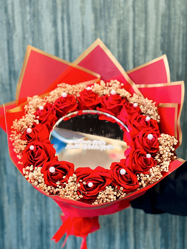  Gaziantep Çiçekler - Kırmızı Güllerle Tasarlanmış Aynalı Buket