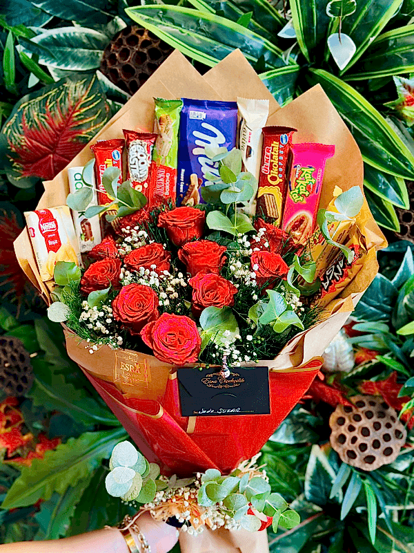 Gaziantep Çiçek Siparişi - Çikolatalı ve Güllü Buket 