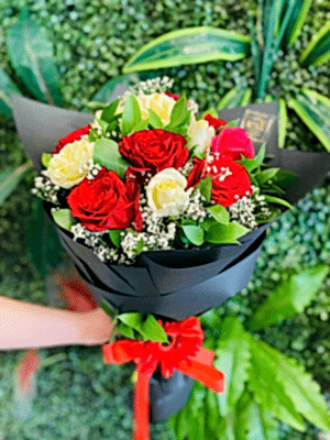  Gaziantep Çiçekçiler - 11 Adet Kırmızı & Beyaz Karışık Gül Buketi