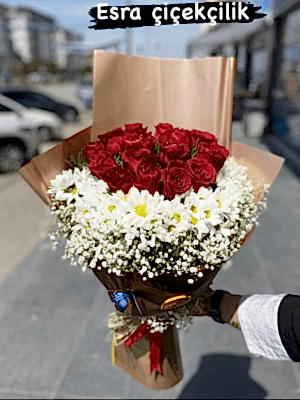  Gaziantep Çiçek Gönder - 21 Kırmızı gül etrafı beyaz papatya buketi