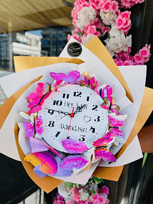  Gaziantep Çiçek Gönder - Saat ve Kelebek Buketi