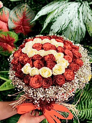 Gaziantep Çiçek Siparişi - Sevdiğin Kişinin Baş Harfi Kutu Gül 