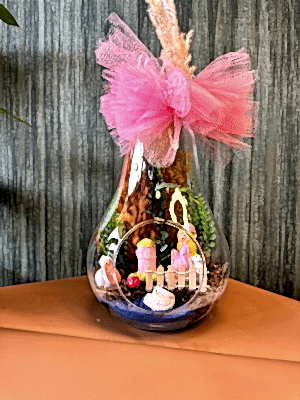  Gaziantep Çiçekçiler - Armut Fanusta Kız Bebek Çiçeği