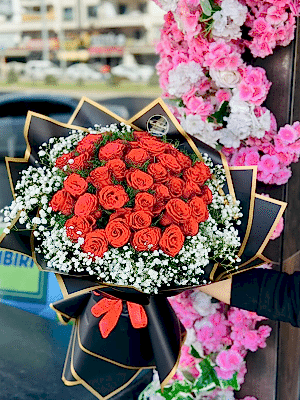  Gaziantep Çiçekler - 41 adet kırmızı canlı Gül Buketi 