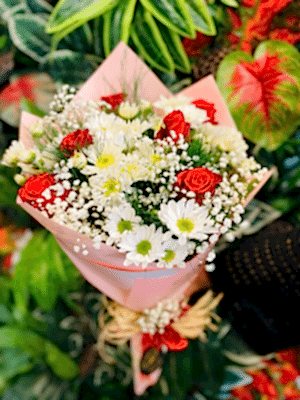  Gaziantep Çiçekçi - 6 lı Kırmızı Gül ve Beyaz Papatya Şıklığı